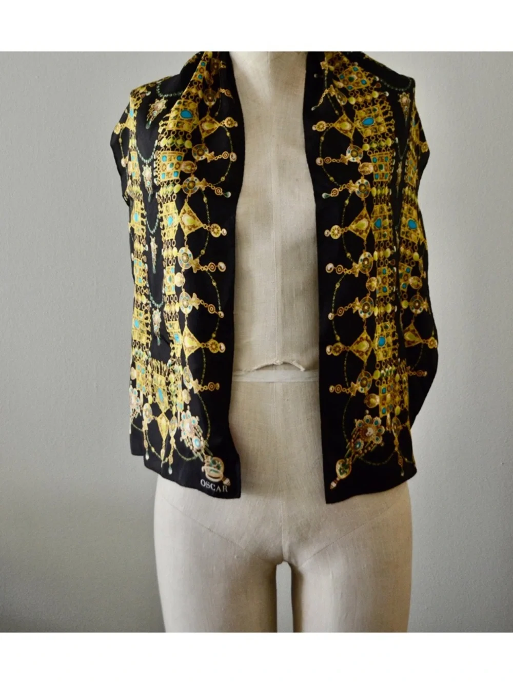 Oscar de la Renta vintage scarf